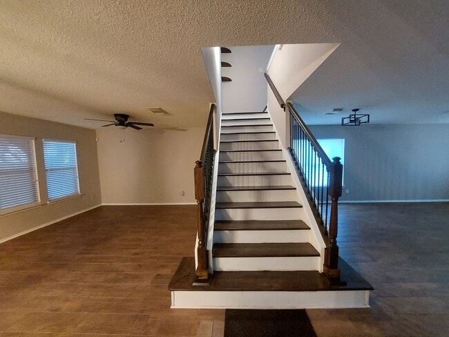 426 Diver Point in San Antonio, TX - Building Photo - Building Photo