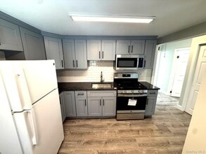 26 Forest Ln in Cortlandt, NY - Building Photo - Building Photo