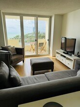3180 S Ocean Dr, Unit #810 in Hallandale Beach, FL - Foto de edificio - Building Photo