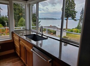 8654 E Caraway Rd, Unit ManchesterBeach LOFT in Port Orchard, WA - Foto de edificio - Building Photo