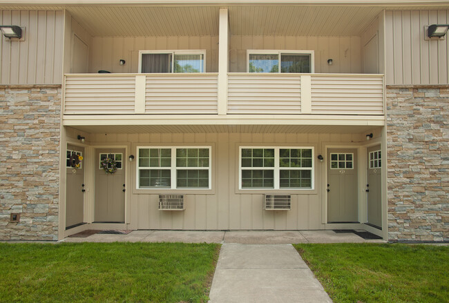 Burdeck Street in Schenectady, NY - Building Photo - Building Photo