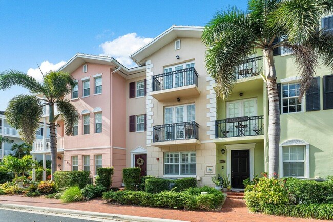 1034 E Heritage Club Cir in Delray Beach, FL - Building Photo - Building Photo