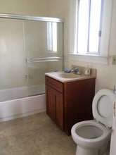 3834 Market St in Oakland, CA - Foto de edificio - Building Photo