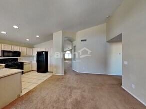 5501 N 103rd Dr in Glendale, AZ - Building Photo - Building Photo