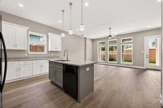 3514 Runnels St, Unit B in Houston, TX - Building Photo - Building Photo