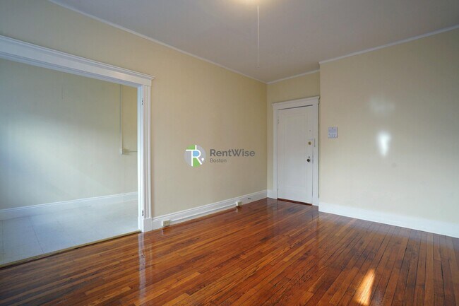 224 Kelton St, Unit 10 in Boston, MA - Building Photo - Building Photo