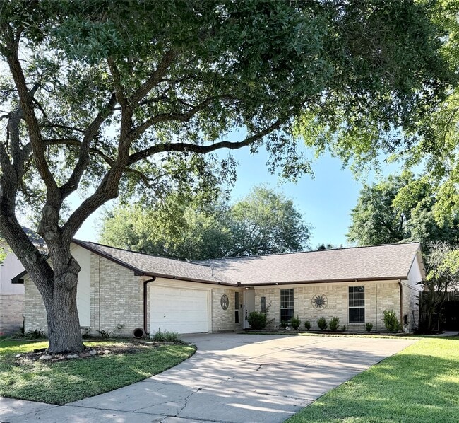 6610 La Puente Dr