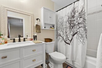 9321-9369 69 Ave in Grande Prairie, AB - Building Photo - Building Photo