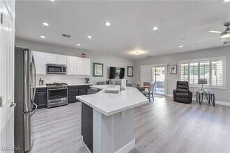 2538 Venus Star St in Henderson, NV - Building Photo - Building Photo