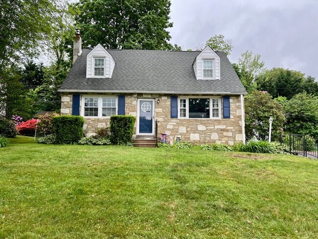 property at 3171 Maple Rd