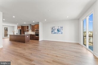 23080 Soaring Hts Ter in Brambleton, VA - Building Photo - Building Photo