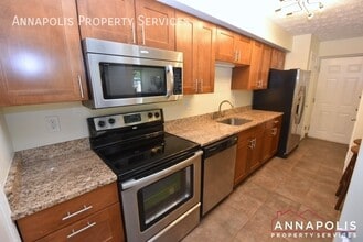 704 Southern Hills Dr in Arnold, MD - Building Photo - Building Photo