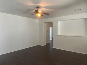 1756 Bayland St in Round Rock, TX - Building Photo - Building Photo