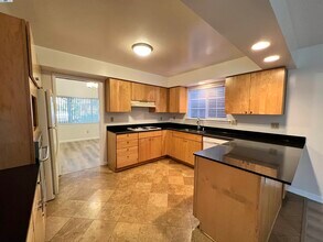 726 Homer Ave in Palo Alto, CA - Building Photo - Building Photo