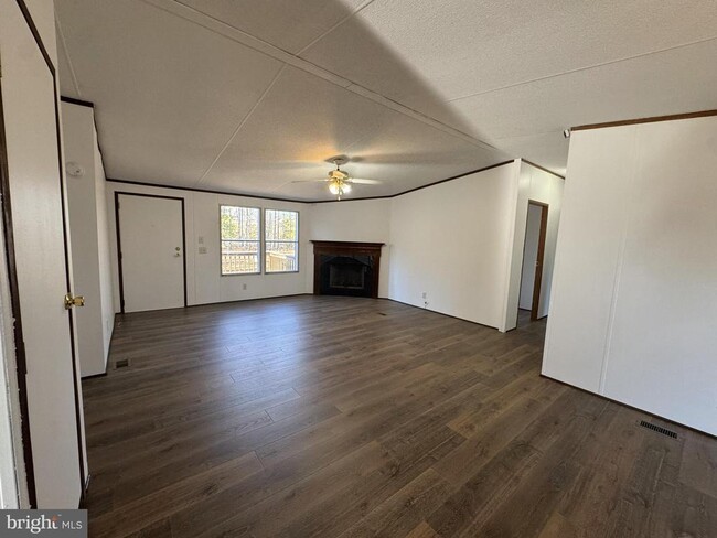 8556 Powhatan Rd in King George, VA - Building Photo - Building Photo