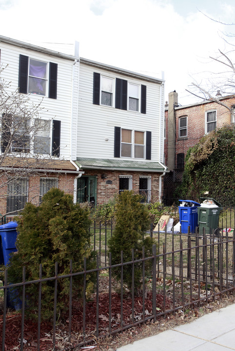 2626 Sherman Ave NW in Washington, DC - Building Photo