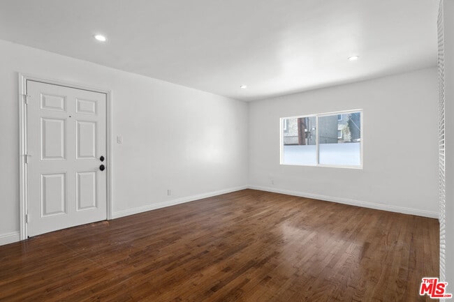 property at 616 Sunset Ave