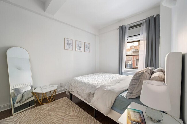237 Park Ave in New York, NY - Building Photo - Building Photo