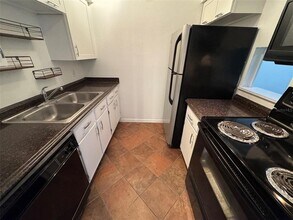 1000 W Par St in Orlando, FL - Building Photo - Building Photo