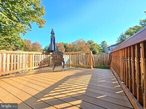 7901 Old Carriage Trail in Alexandria, VA - Building Photo - Building Photo