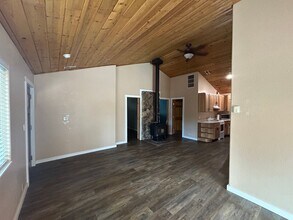 1094 Sonora Ave in South Lake Tahoe, CA - Building Photo - Building Photo