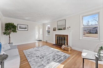27 Knollwood Dr in East Longmeadow, MA - Building Photo - Building Photo