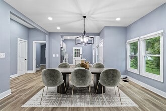 1012 Lawton St SW in Atlanta, GA - Building Photo - Building Photo