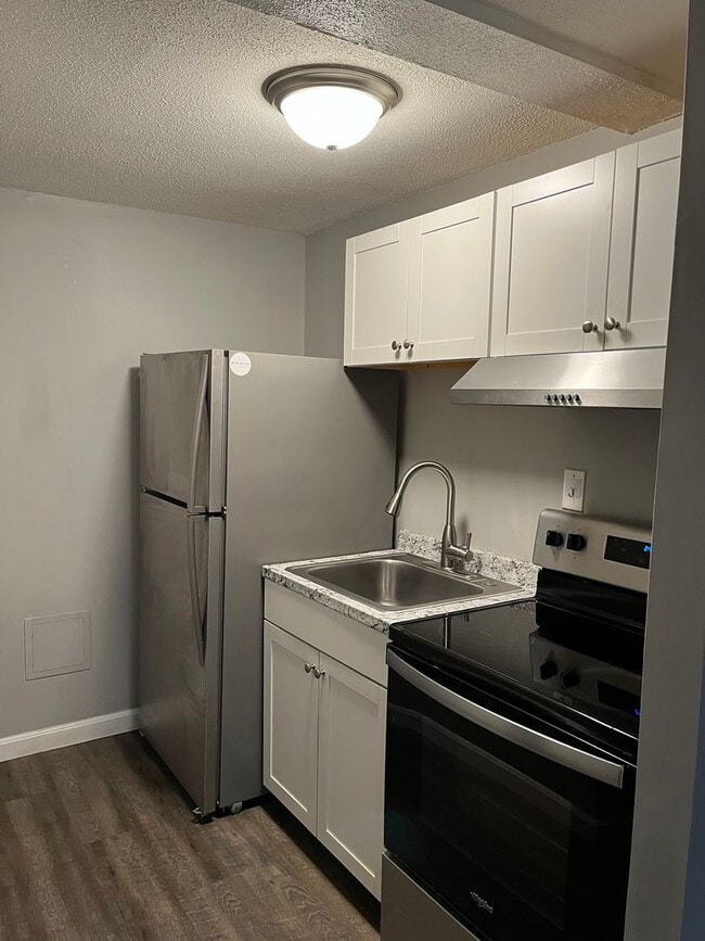 property at 5 Silvestri Cir