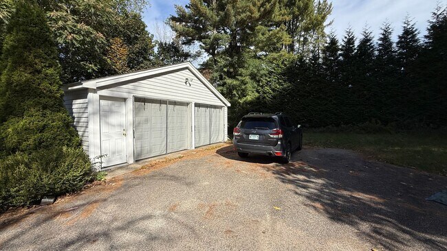 125 6th St in Dover, NH - Building Photo - Building Photo