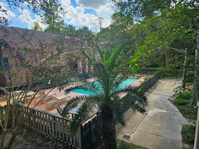 property at 8287 Kingsbrook Rd