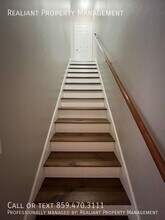 210 Coburn Dr in Nicholasville, KY - Building Photo - Building Photo