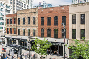 Original Town Of Chicago in Chicago, IL - Foto de edificio - Building Photo