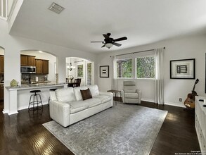 1210 Cresswell Cove in San Antonio, TX - Building Photo - Building Photo
