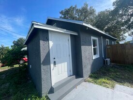 508 Means Ct in Fort Pierce, FL - Building Photo