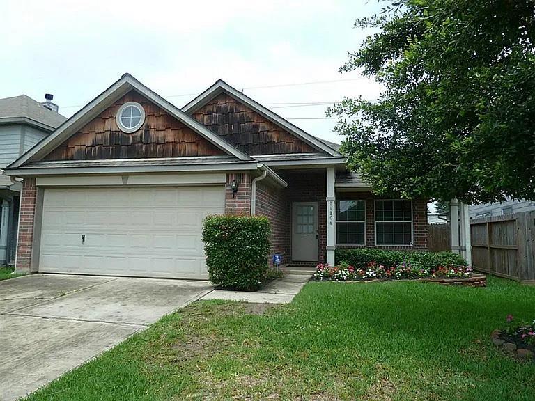 11806 Sardis Lake Dr in Tomball, TX - Building Photo