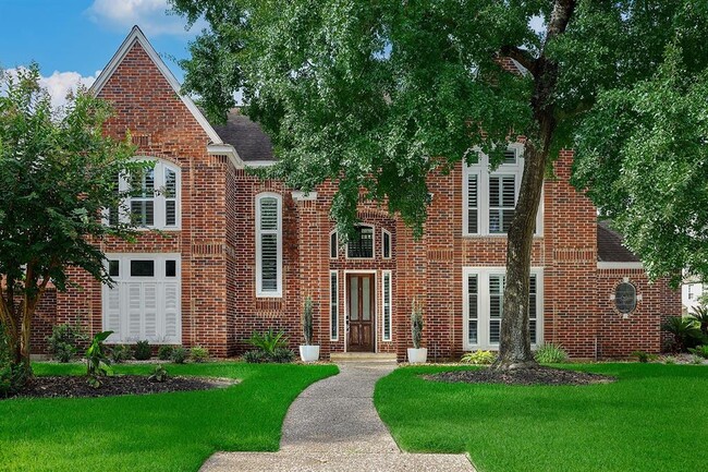 property at 2 Silverstrand Pl