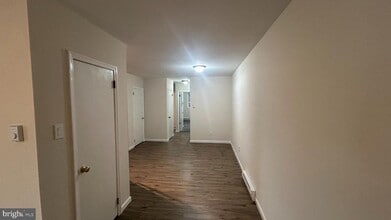 1022 Fox Chase Rd in Jenkintown, PA - Building Photo - Building Photo