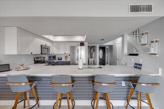 129 Lagoon Ct in New Smyrna Beach, FL - Building Photo - Building Photo