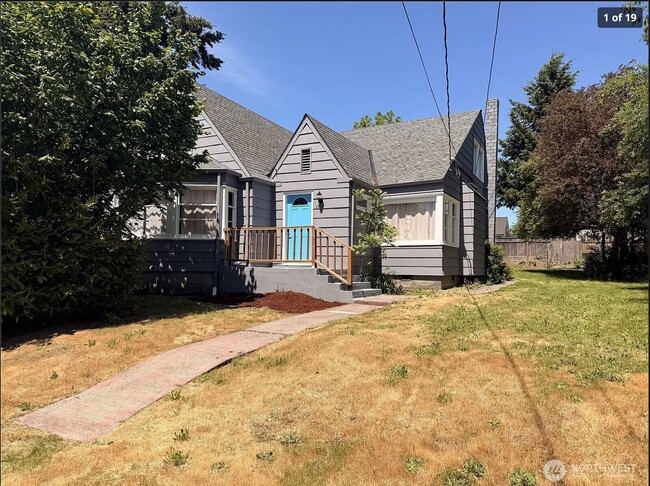 property at 1715 S 40th St