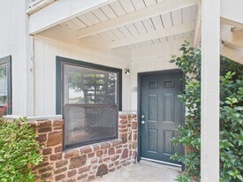 293 Billie Dr in Fredericksburg, TX - Building Photo