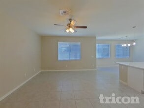 1349 N Parkcrest in Mesa, AZ - Foto de edificio - Building Photo