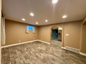 781 Sherwood Dr in Layton, UT - Building Photo - Building Photo