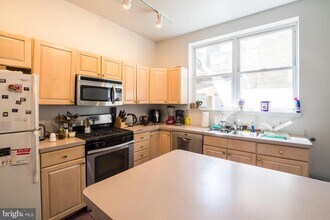 1938 Pine St in Philadelphia, PA - Building Photo - Building Photo