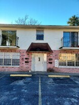 201 Nancy Dr in Daytona Beach, FL - Building Photo