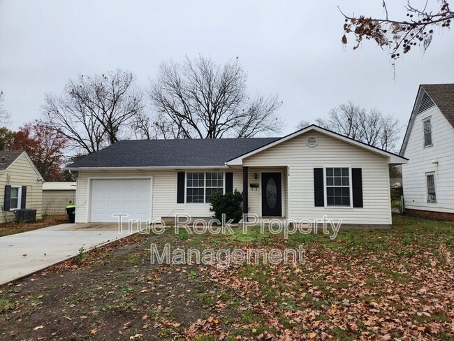 property at 628 W 22nd St