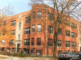 6301 N Francisco Ave in Chicago, IL - Building Photo