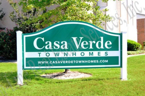 Casa Verde Townhomes in College Station, TX - Building Photo