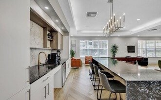 Chenal Pointe at the Divide in Little Rock, AR - Building Photo