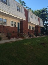 Wedgewood Villas in Huntington, WV - Foto de edificio - Building Photo