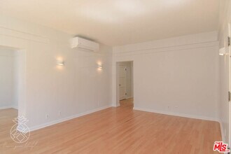 8603 Whitworth Dr in Los Angeles, CA - Building Photo - Building Photo